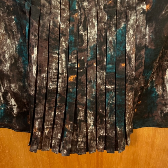 Talbots Sleeveless Top Brown Abstract Pleated Career NWOT Size Petite 8P - Picture 5 of 13